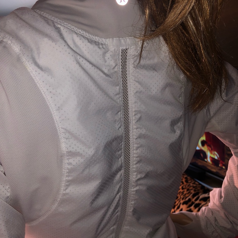 Lululemon jacket - Picture 2 of 8